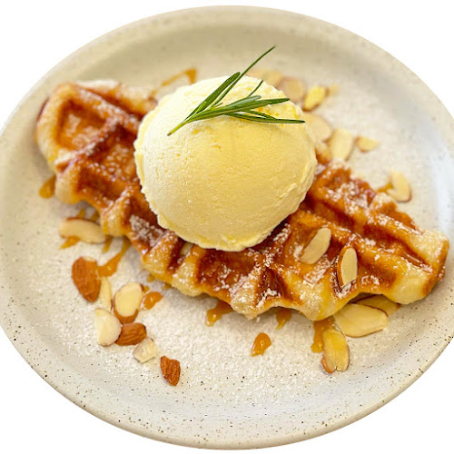 Opinii despre 커핏리스트 în 포항시 - 외식업