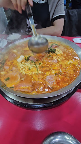 놀부부대찌개&철판구이 과천점