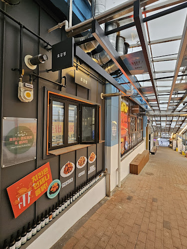 충청북도 제천시 풍양로 108 중앙시장상가 나동 1층 모아키친