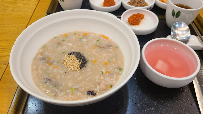 본죽고양삼송점