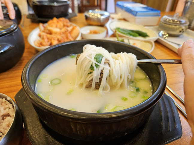 Opinii despre 박병궁 명인 목포설렁탕 목포본점 în 목포시 - 외식업