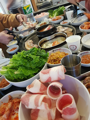 Opinii despre 엉터리생고기 두번째 이야기 객사점 în 전주시 - 외식업