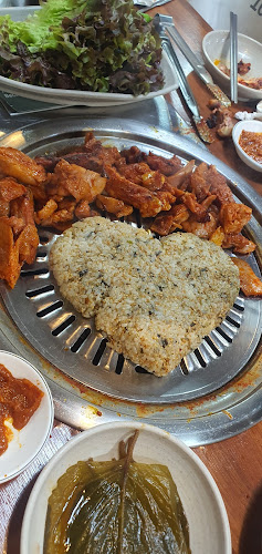 낭만춘천숯불닭갈비 - 외식업
