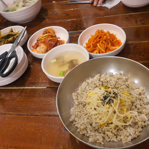 몽촌토성보리밥손칼국수 - 하남시