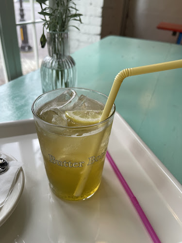 Comentarii opinii despre 버터북 전주점