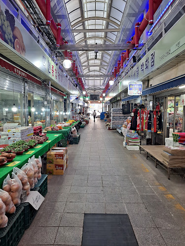 Opinii despre 중앙시장 în 보령시 - 외식업