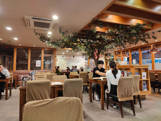 Opinii despre 돈까스클럽 서오릉점 în 고양시 - 외식업