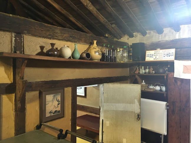 Opinii despre 너와집 în 태백시 - 외식업