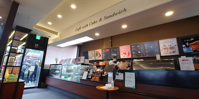 Opinii despre 투썸플레이스 금정역점 în 군포시 - 외식업