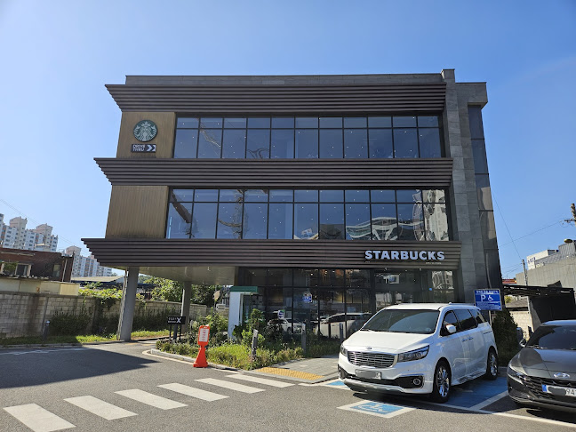 스타벅스 풍무사거리DT점 - 김포시
