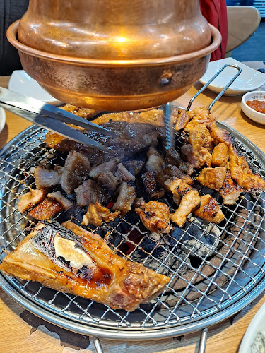 Opinii despre 명륜진사갈비 고양관산점 în 고양시 - 외식업