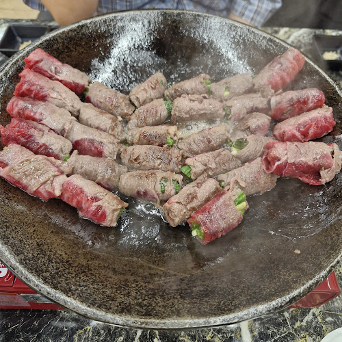 Comentarii opinii despre 박순례 손말이고기 산정집원주본점