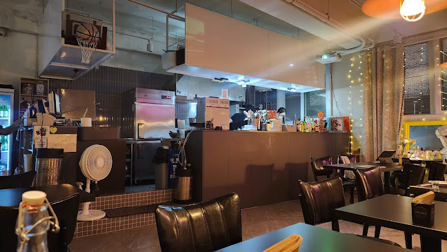 Opinii despre 바인그레이 în 수원시 - 외식업