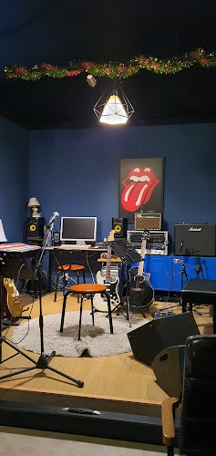 앳더블루 - 외식업