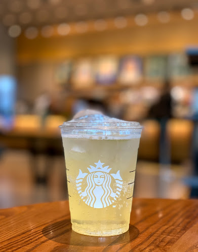 스타벅스 판교알파돔타워점 - 외식업