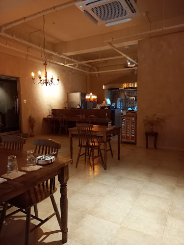 Opinii despre 리틀유럽 în 군산시 - 외식업