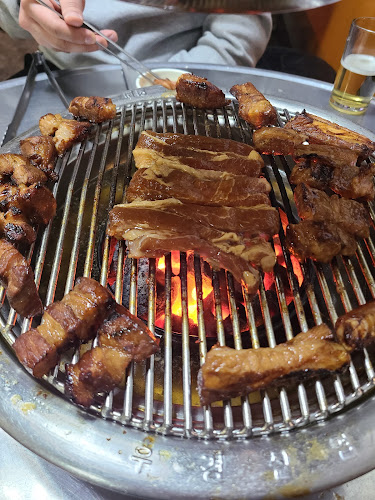 옛날꿀꿀이숯불촌