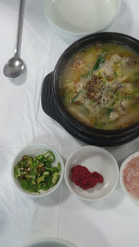 장터순대국