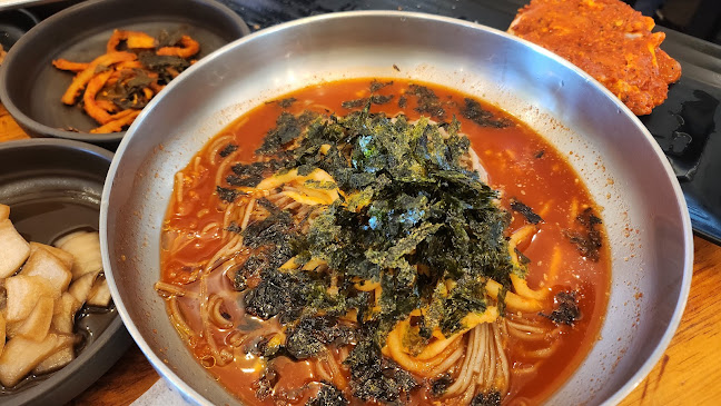 Comentarii opinii despre 하남숯불닭갈비