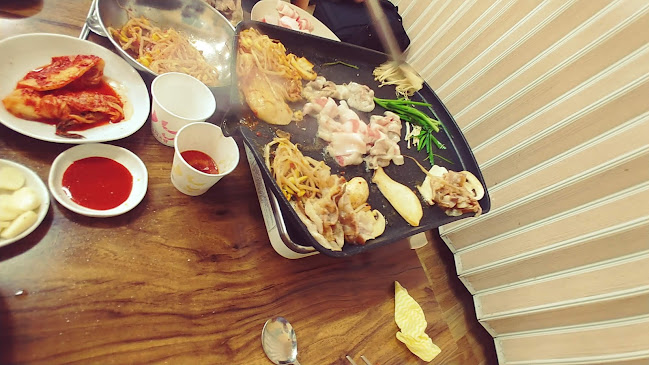 Comentarii opinii despre 금강산돌구이