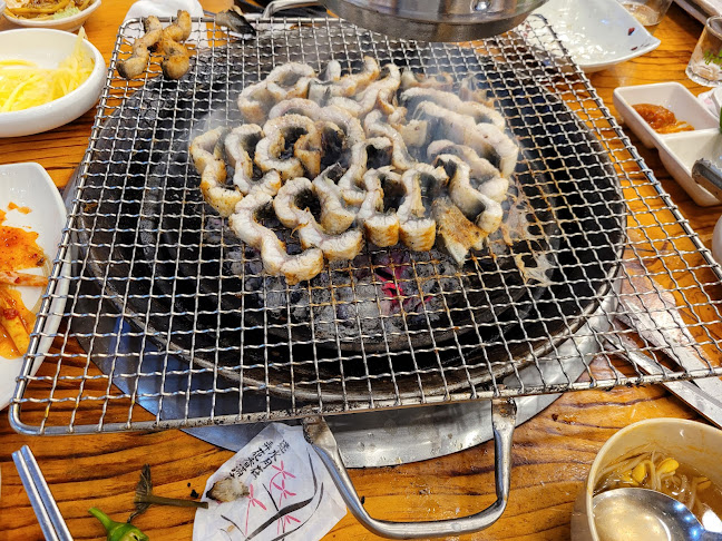 Comentarii opinii despre 아산수산 군포점