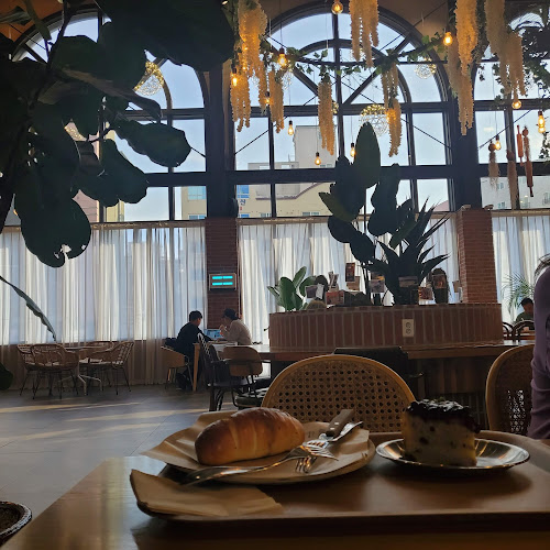 Opinii despre 오산드빛 în 오산시 - 외식업