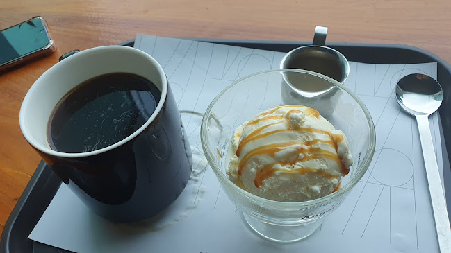 엔제리너스 진주금호못점 - 외식업