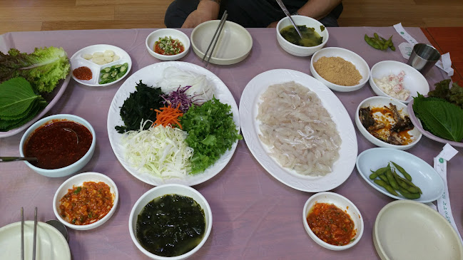 대풍참가자미횟집