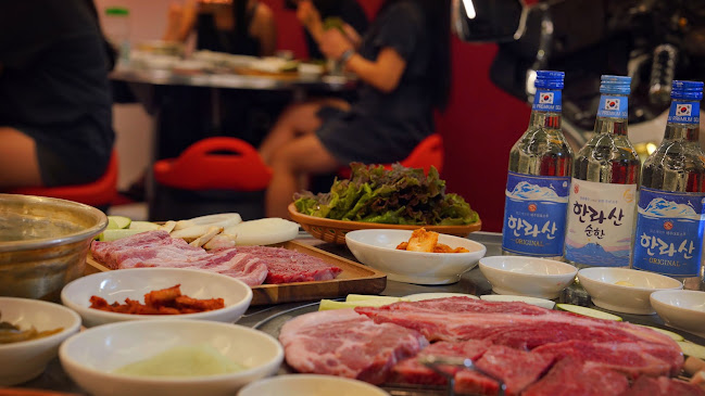 제주산숯불구이 함덕 흑돼지 한우 Black Pork Jeju Beef and Chicken - 제주시