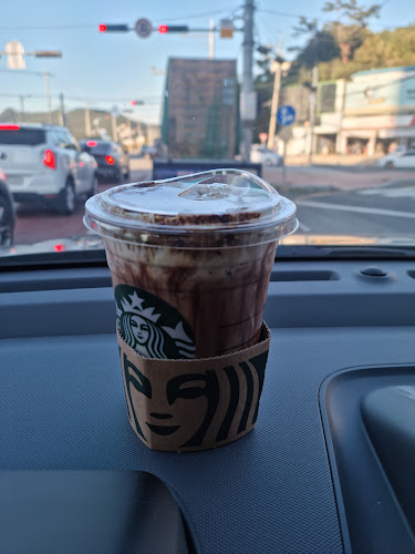 스타벅스 거제대로DT점 - 외식업