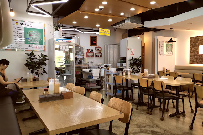 Opinii despre 부산밀면 în 밀양시 - 외식업