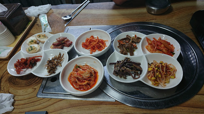 Opinii despre 엄마밥집 în 태백시 - 외식업