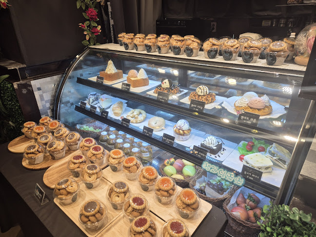 Opinii despre 커피숲 în 서산시 - 외식업