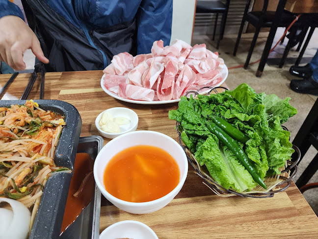 주공한라식육식당