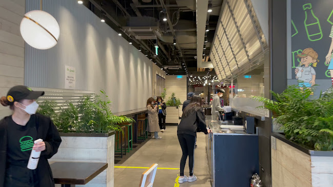 Opinii despre 쉐이크쉑 스타필드고양점 în 고양시 - 외식업