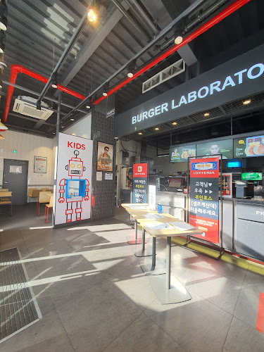 Comentarii opinii despre 롯데리아 용인시청D/T점