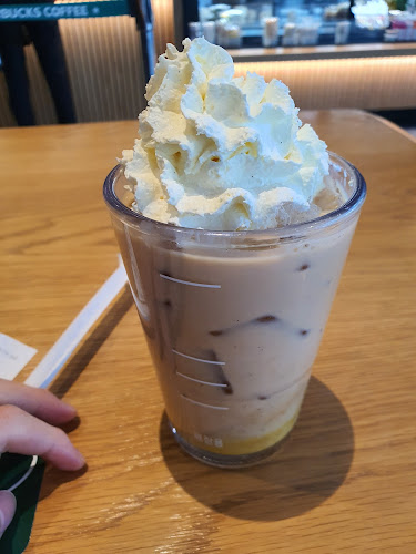 Opinii despre 스타벅스 판교알파돔타워점 în 성남시 - 외식업