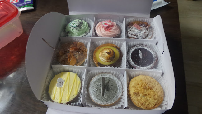 빵곰언니와호두파이공장 - 외식업