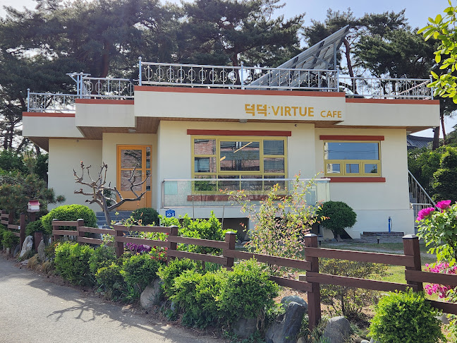Opinii despre 카페덕덕 în 강릉시 - 외식업