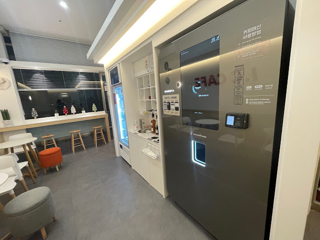 Opinii despre IC카페 în 용인시 - 외식업