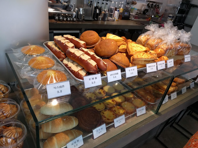 Opinii despre 카페긱 în 군산시 - 외식업