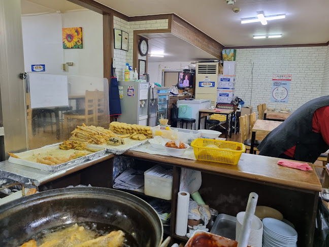 Opinii despre 두꺼비스넥 în 오산시 - 외식업