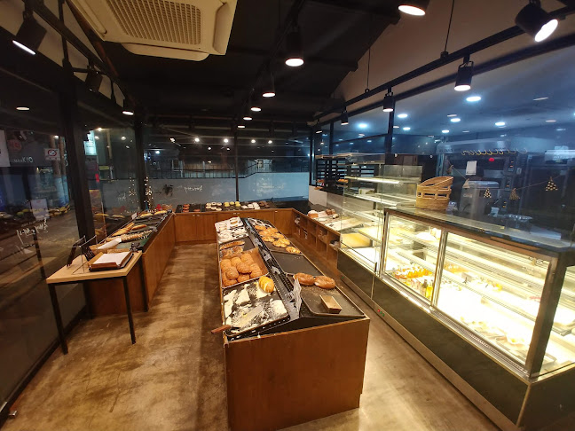 Opinii despre 롤뺑드빠리 în 남구 - 외식업