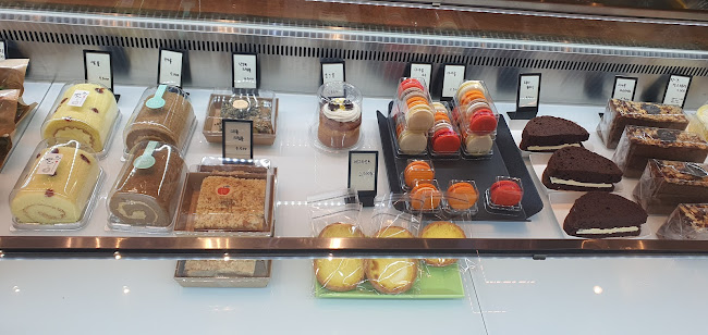 HUB Roastery&Bakery Cafe - 외식업