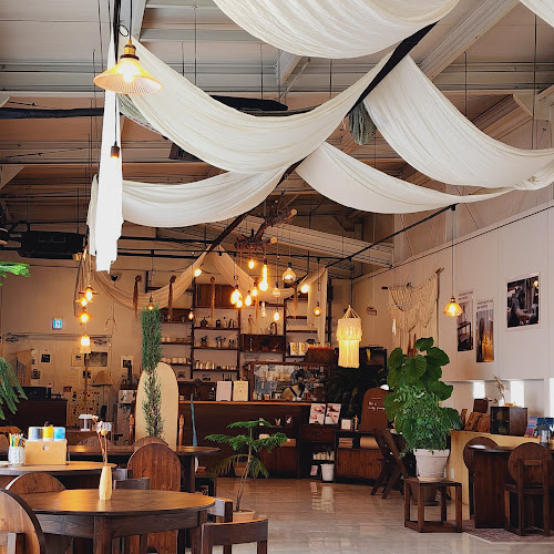 Opinii despre 소년과나무 카페&쇼룸 în 김포시 - 외식업