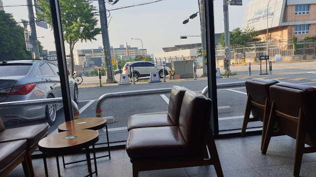 스타벅스 수원연무DT점 - 수원시