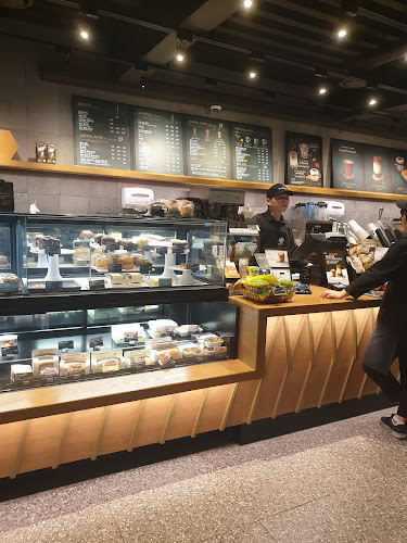 Opinii despre 스타벅스 순천연향점 în 순천시 - 외식업