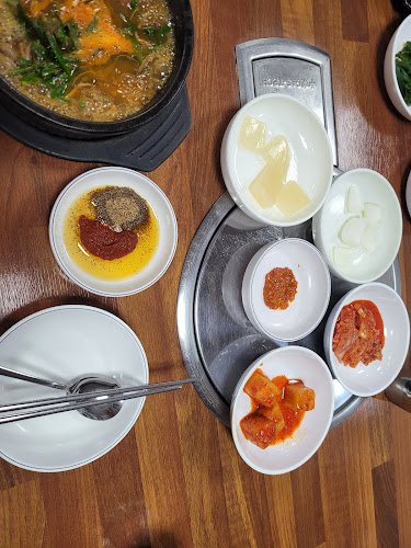 Opinii despre 코끼리식당 în 서산시 - 외식업