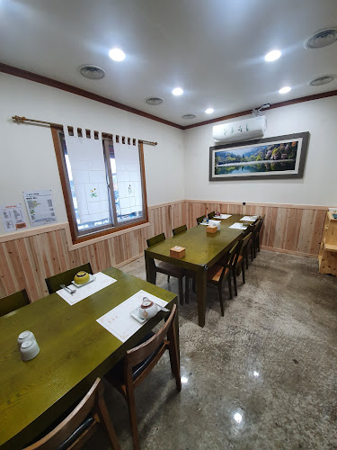 Opinii despre 영일관 în 광양시 - 외식업