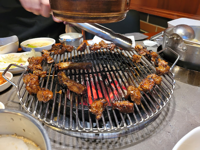 Opinii despre 갈비꽃이천안흥점 în 이천시 - 외식업